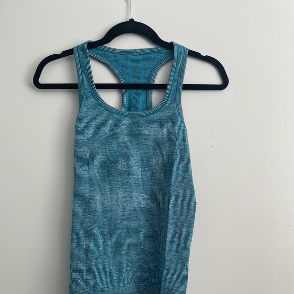 Lululemon Tank size 2 - Picture 1 of 4